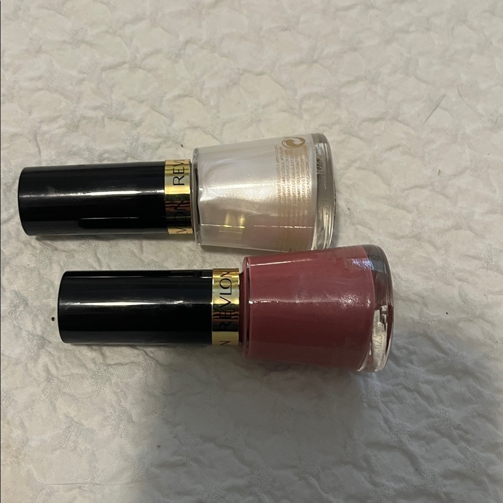 NWT Revlon Nail Polishes 020 151 - Picture 5 of 5